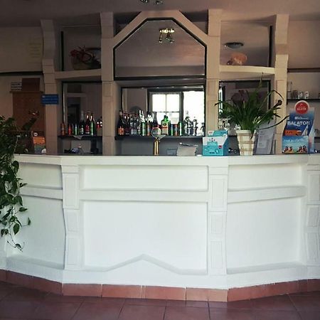 Ramona Schloss Siófok Extérieur photo